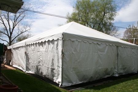 Image of 30 X 45 tent set on low decking